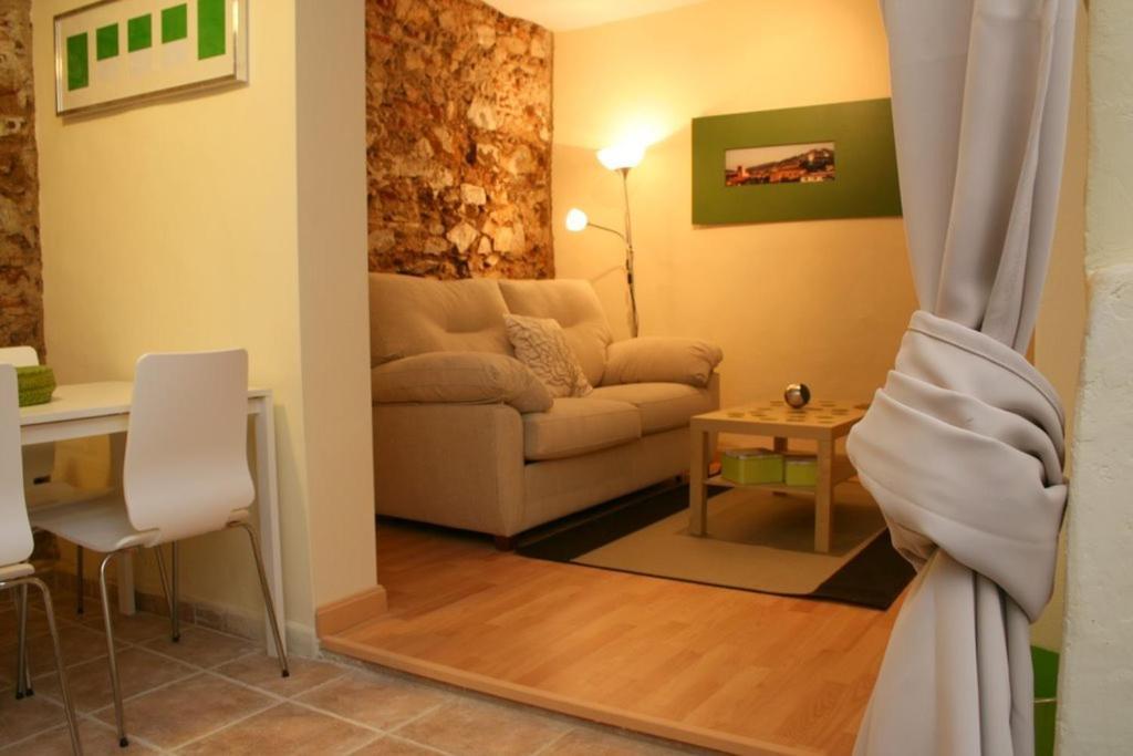 Apartamentos Caces Rum bild