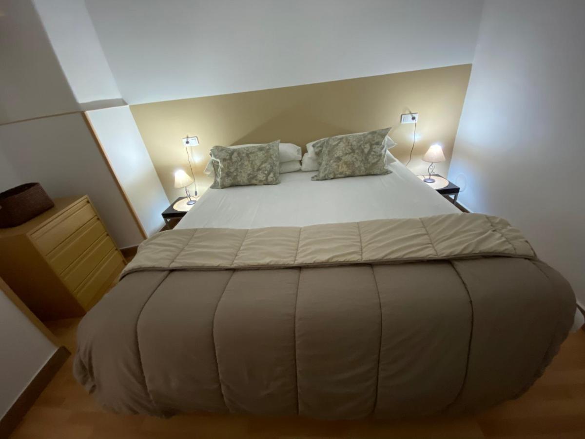 Apartamentos Caces Exteriör bild