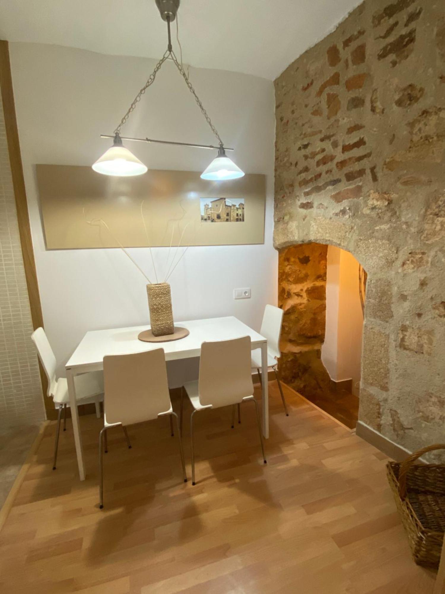 Apartamentos Caces Exteriör bild